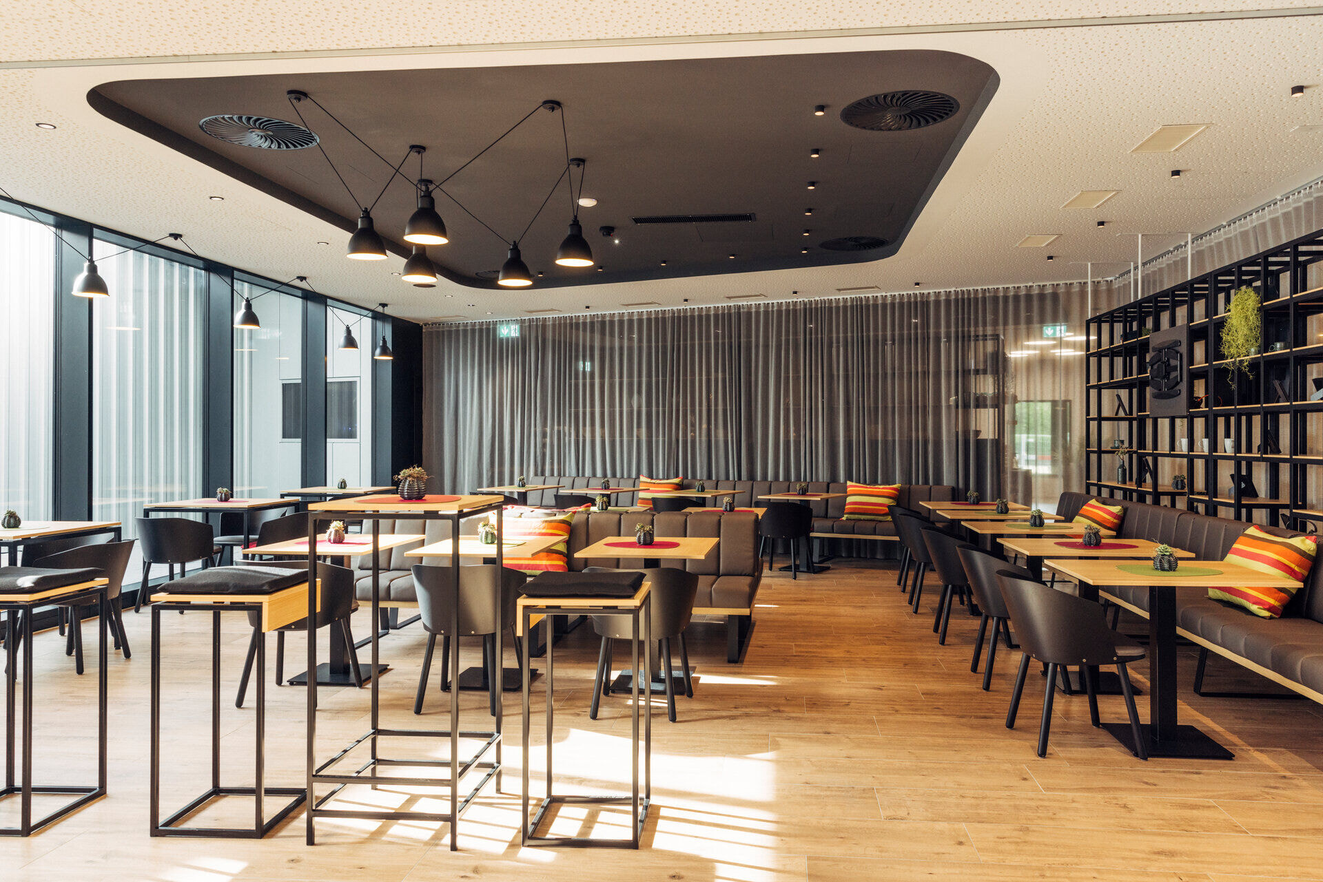 harrys_home_bern_2022_danielzangerl-_006