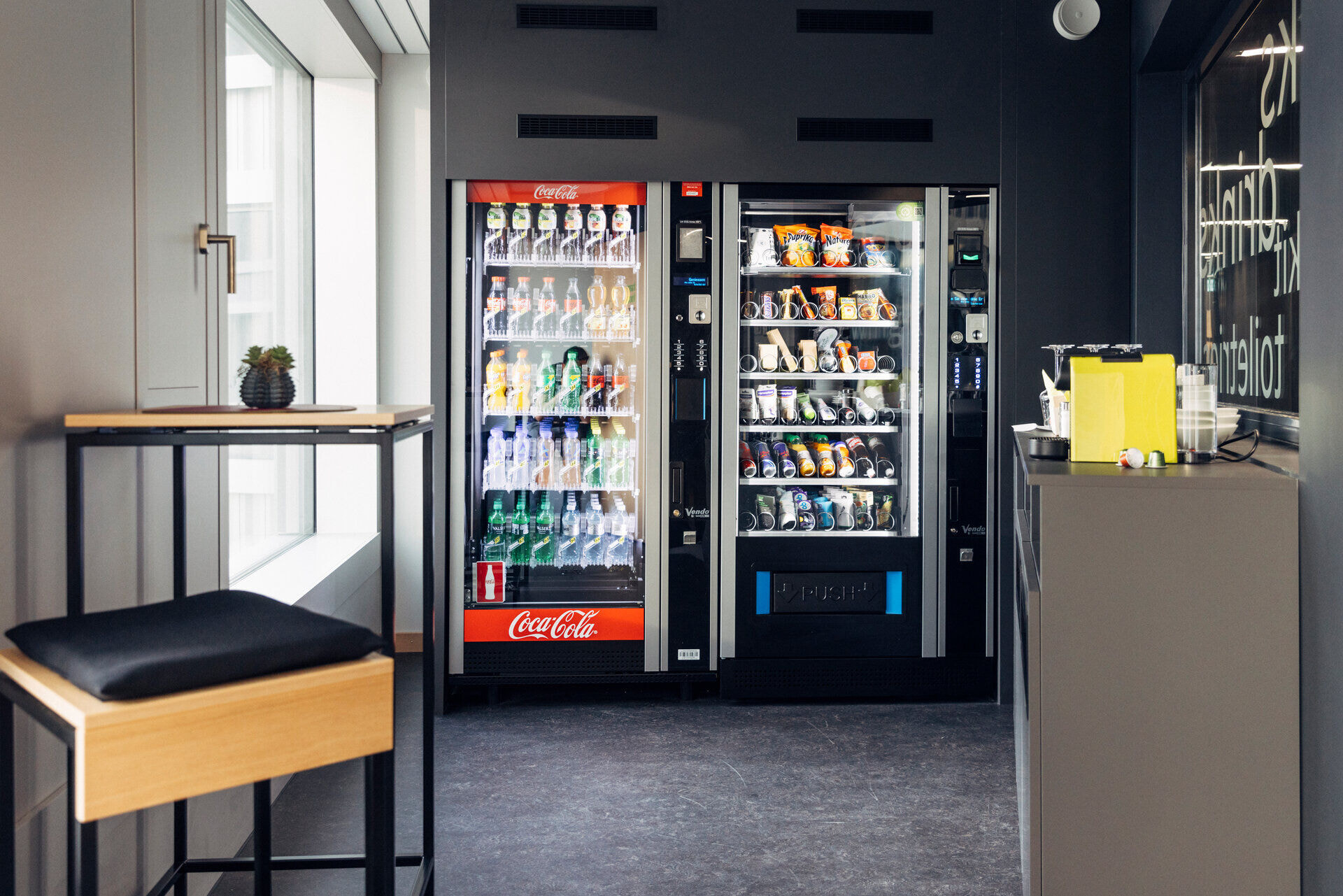 harrys_home_bern_2022_danielzangerl-_046